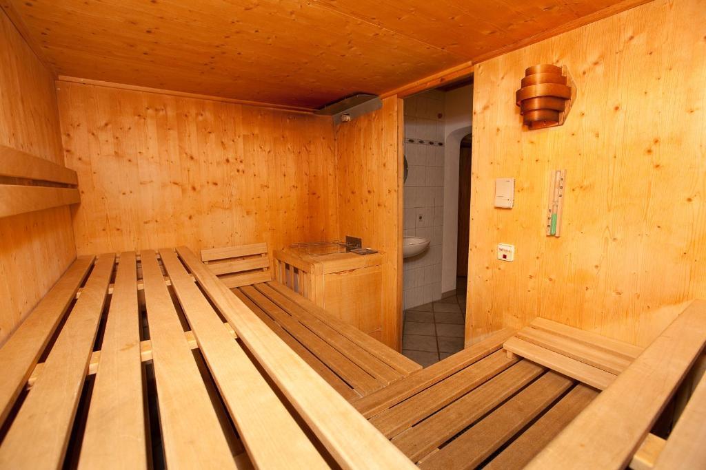 Gasthof - Pension Oedsteinblick Johnsbach Экстерьер фото